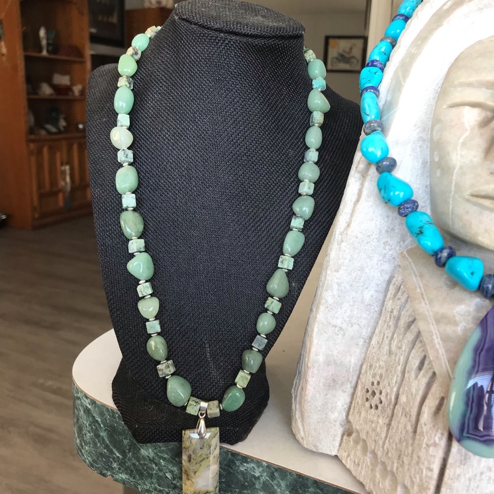 Brushstroke Agate and Green Aventurine Necklace